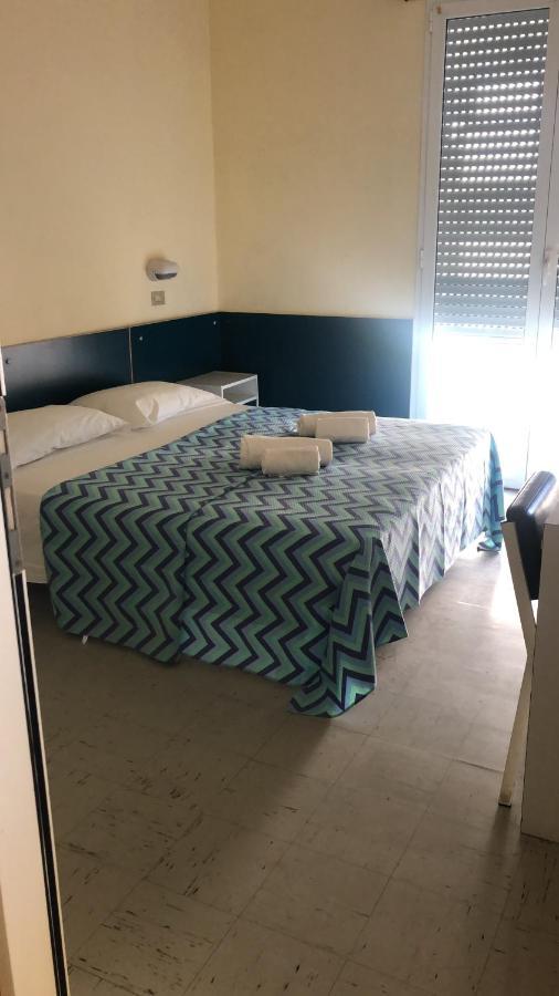 Hotel Giannini Rimini Esterno foto