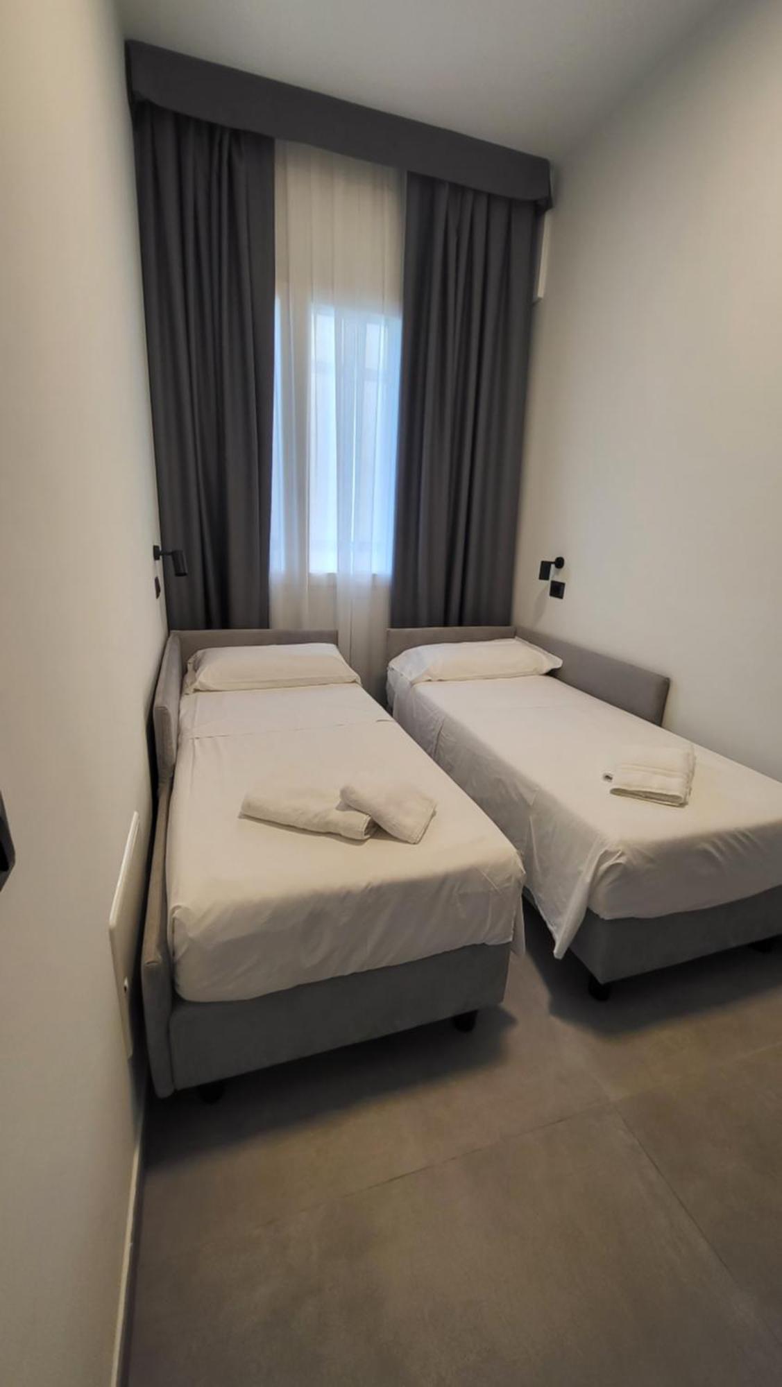 Hotel Giannini Rimini Esterno foto